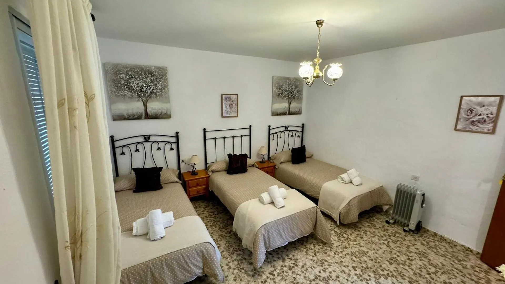 La Casa De Mis Padres Villa Juzcar Spain